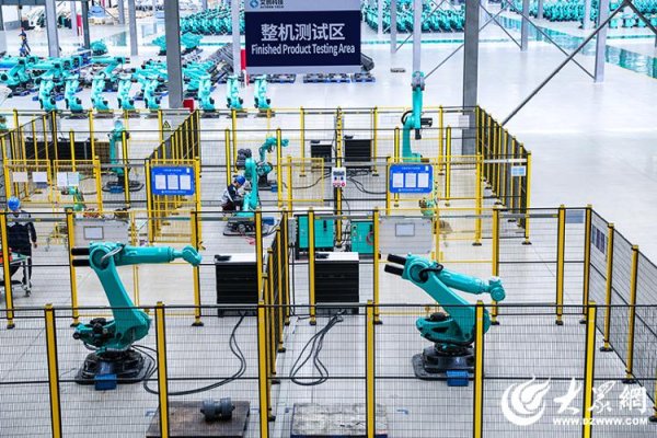 沪深股票配资 你好，Robot丨探秘360kg钢铁巨臂 且看大负载机器人如何擎起智造未来